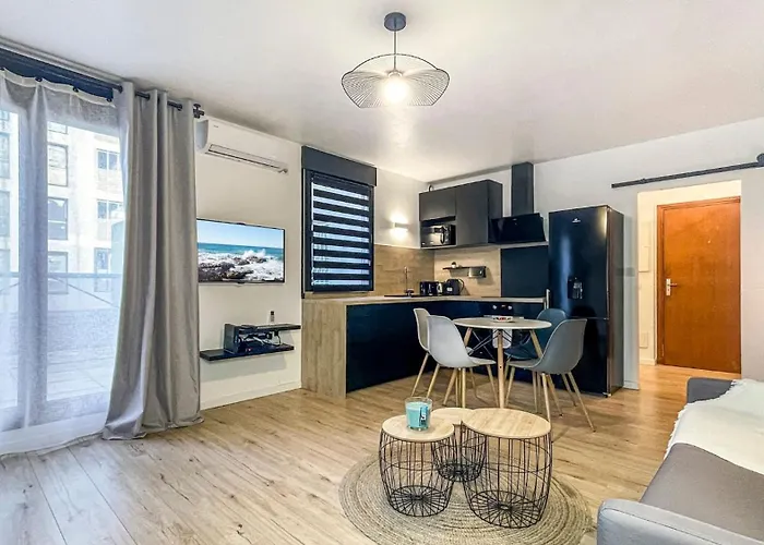 Homey Helsinki - Hyper Centre - Proche Geneve - Terrasse Privee - Wifi & Netflix